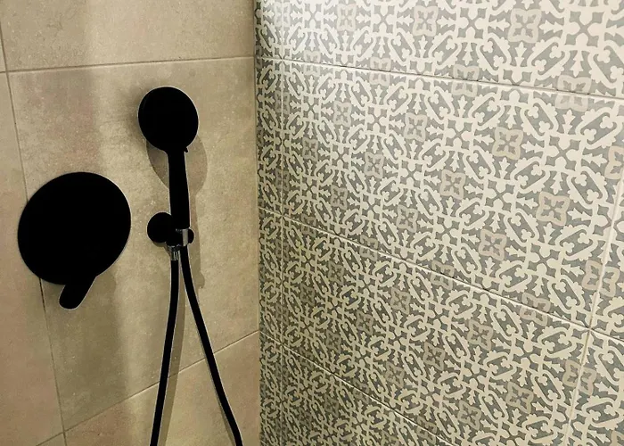 Roussos Place - Next To Splantzia Square - 2bd 2ba * La Canea