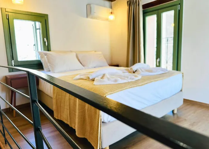 Roussos Place - Next To Splantzia Square - 2bd 2ba Сasa de vacaciones