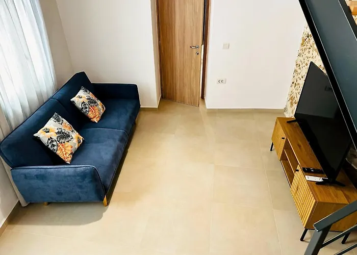 Roussos Place - Next To Splantzia Square - 2bd 2ba 別荘 ハニア