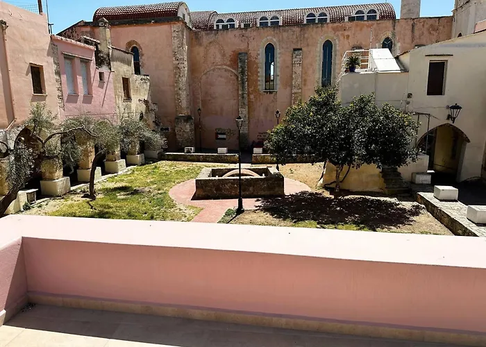 Roussos Place - Next To Splantzia Square - 2bd 2ba 別荘 ハニア